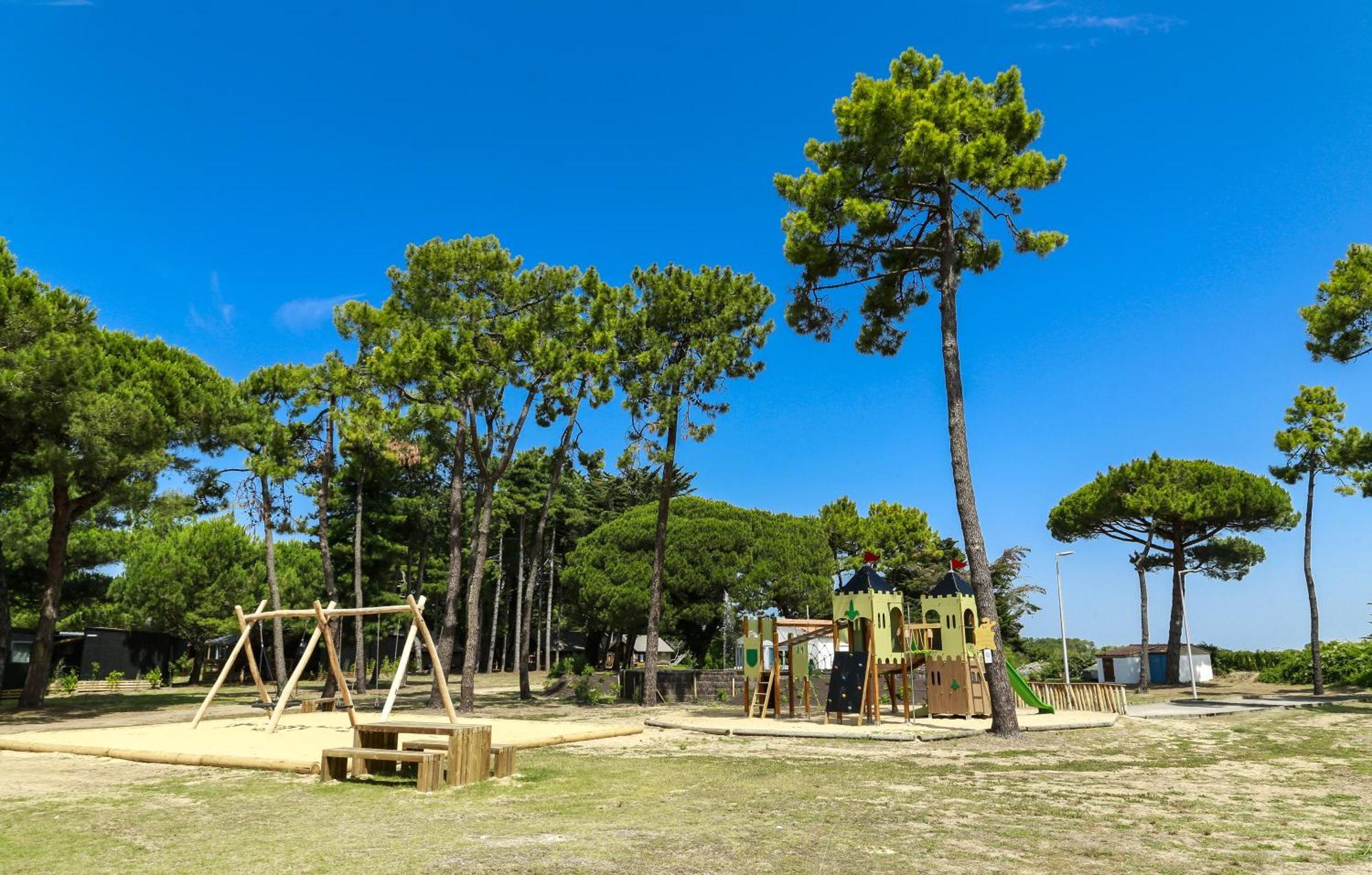 Domaine Residentiel De Plein Air Les Tamarins Hotell Le Bois-Plage-en-Ré Eksteriør bilde
